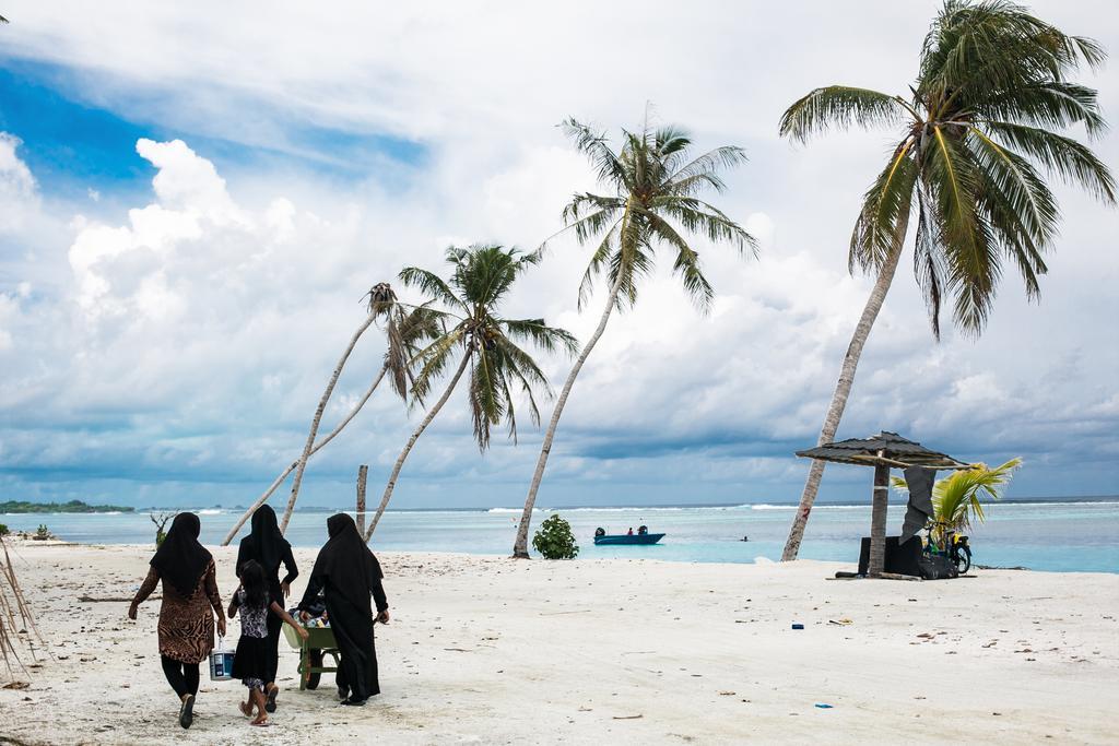 Maldives Seashine Hotel Huraa Exterior photo